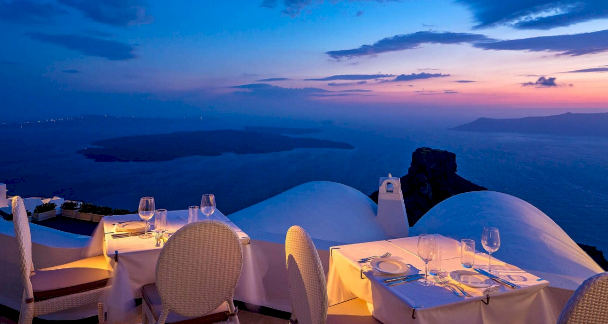 Restaurant wedding venues and reception on Santorini island in Greece: свадьба на санторини, свадебное агентство Julia Veselova - Фото 2
