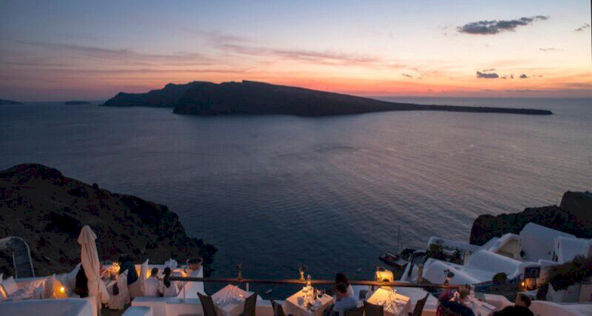 Restorani pulmapaigad ja vastuvõtt Santorini saarel Kreekas: свадьба на санторини, свадебное агентство Julia Veselova - Фото 4